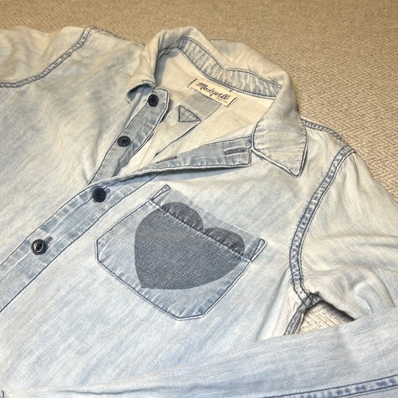 Madewell Chambray Shirt Wiith Heart Detail. Size XXS. - Picture 2 of 11